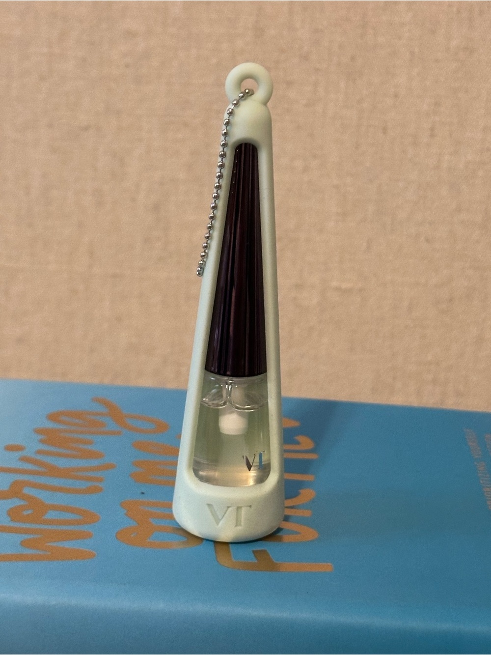 VT Cosmetics (LE) Keyring with Reedle Shot Lip Plumper